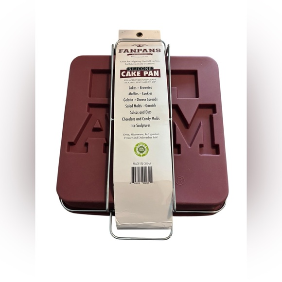 New Texas A&M University silicone cake pan Fanpans - Picture 2 of 2